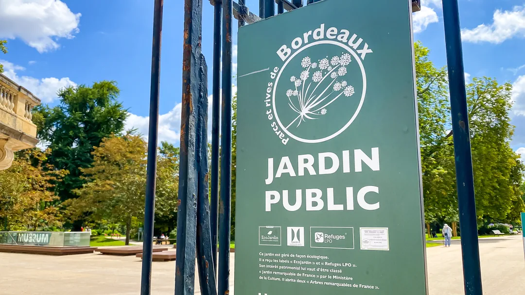 custom outdoor dibond sign